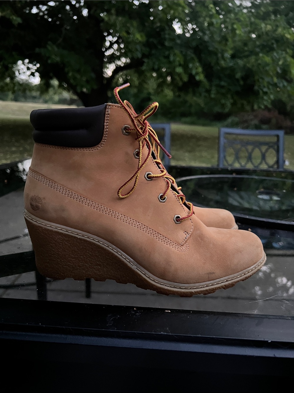 Timberland Women’s Tan Nubuck Wedge Ankle Boots size 8.5